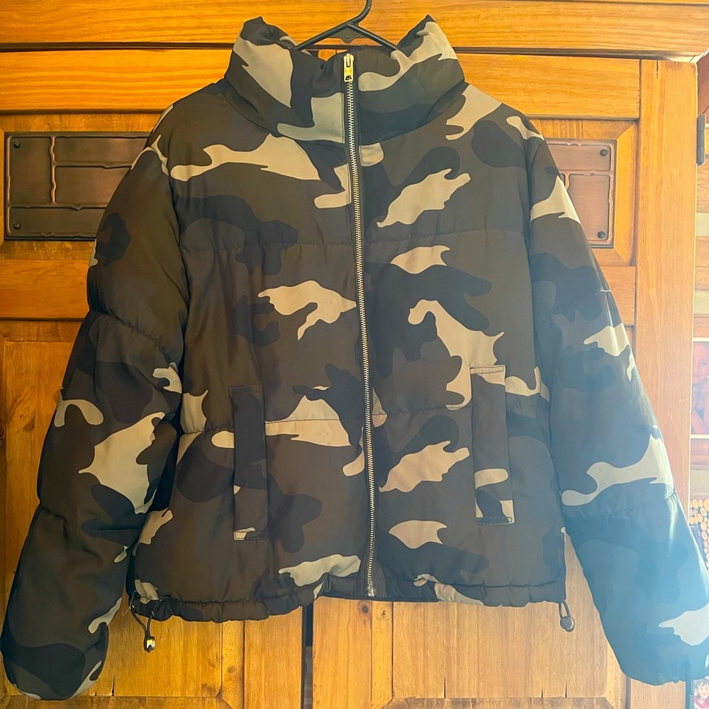 H & M Puffer Coat super soft and comfy